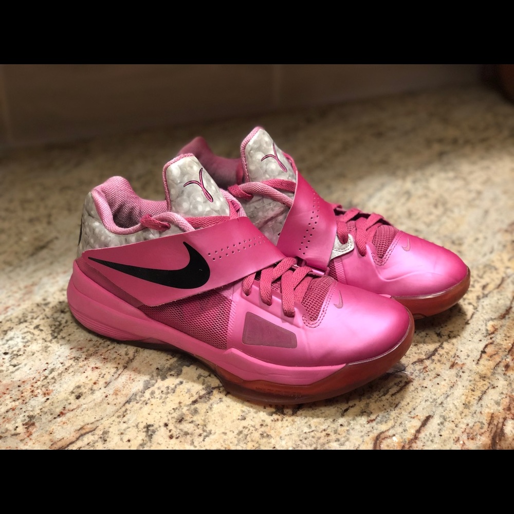 Nike KD 4 - Aunt Pearl - Limited Edition Sneakers